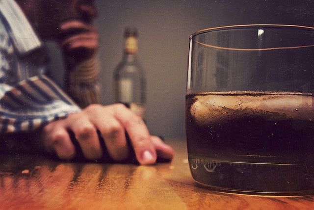 En este momento estás viendo Tratamiento para el alcoholismo