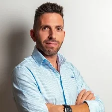 victor guisado orientador
