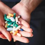 Medicamentos que NUNCA debes mezclar con alcohol