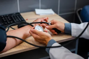 Lee más sobre el artículo Las enfermedades físicas más comunes relacionadas con las adicciones