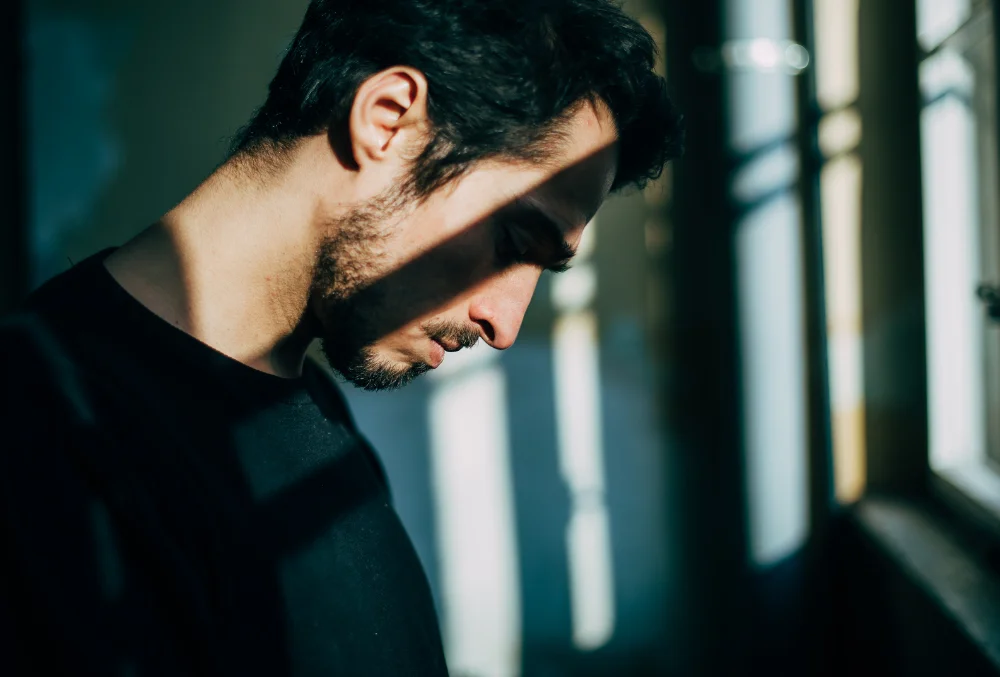 En este momento estás viendo Uso, abuso y dependencia del alcohol: entender la diferencia para actuar